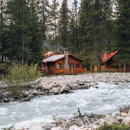 Hotel Baker Creek By Basecamp Lake Louise Exteriér fotografie