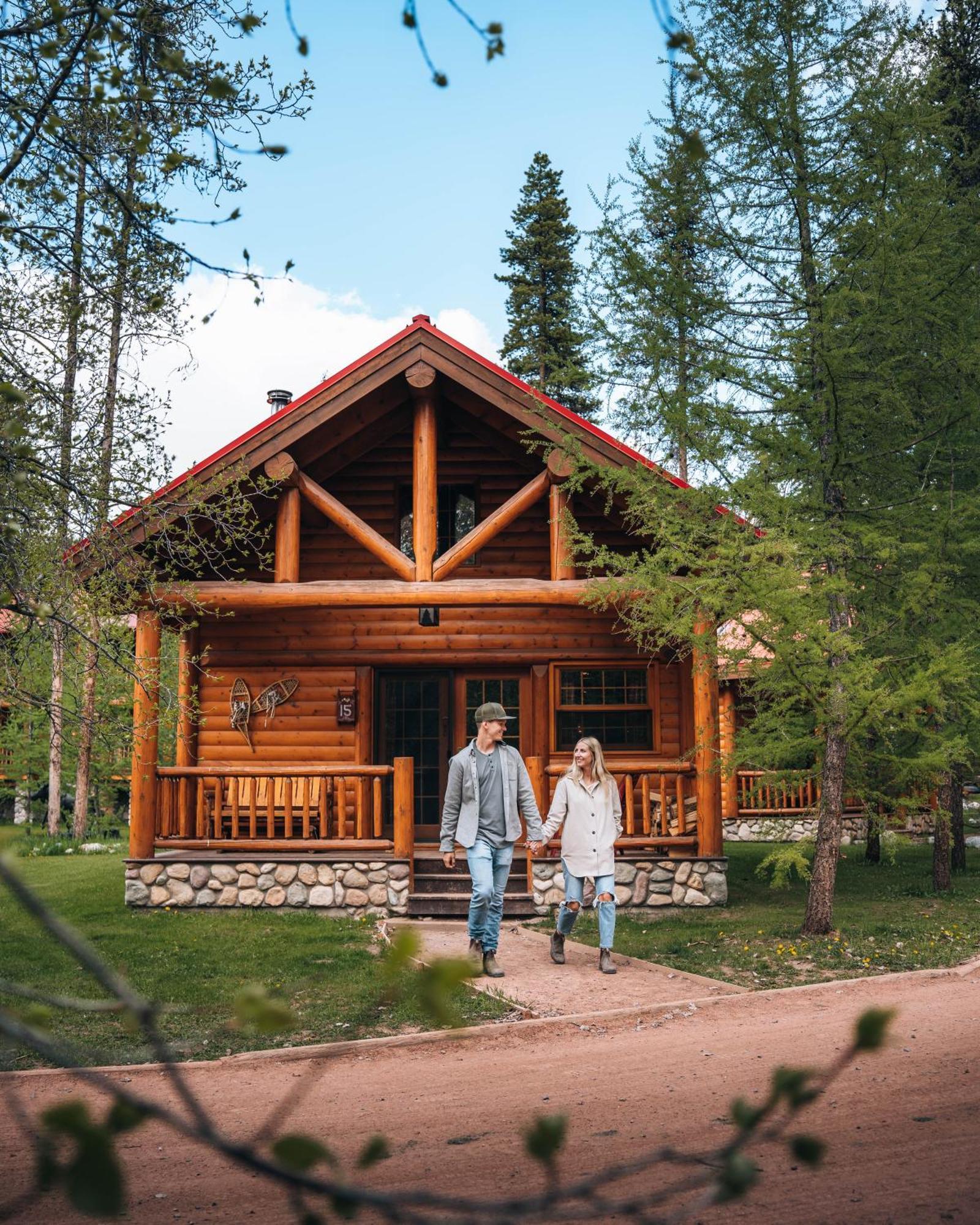 Hotel Baker Creek By Basecamp Lake Louise Exteriér fotografie